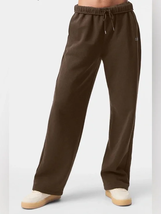 ALO Yoga Straight Leg Pants in Dark Brown