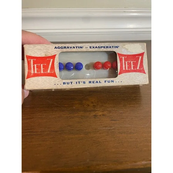 Vintage 1954 Teez Peg Puzzle Game K-T Games Inc Hi-Q Creator Sayville NY Boxed