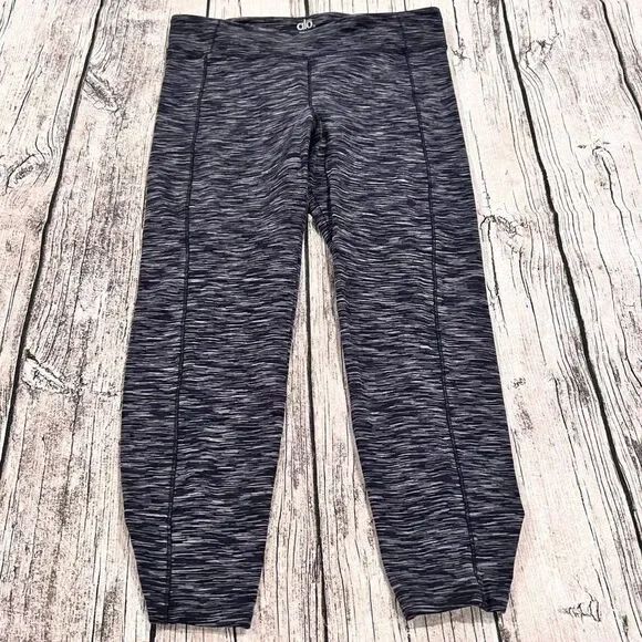Alo Yoga cropped space dye leggings with rouching at cuffs size small