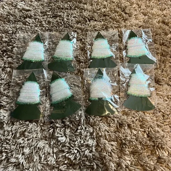 NWT set of 8 Christmas tree ribbon‎