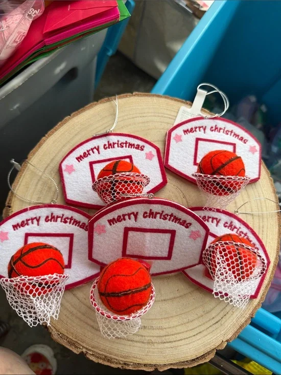 NWT Christmas Basketball Hoop Ornaments w/ ball felt set of 5