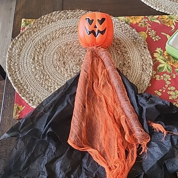 Halloween decor