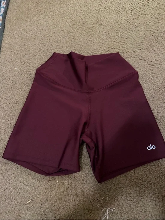ALO Yoga High-Rise Burgundy Women’s Airlift Shorts