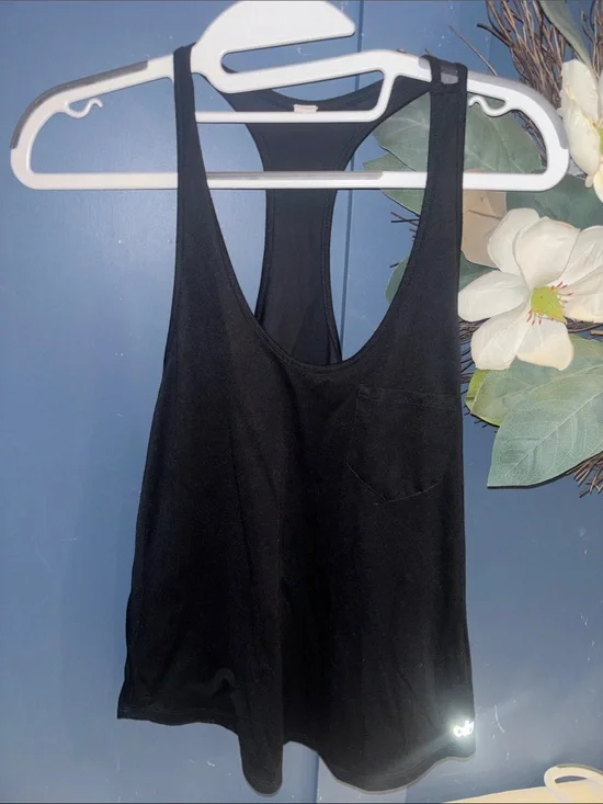 ALO Yoga Black Racerback Tank with Mesh