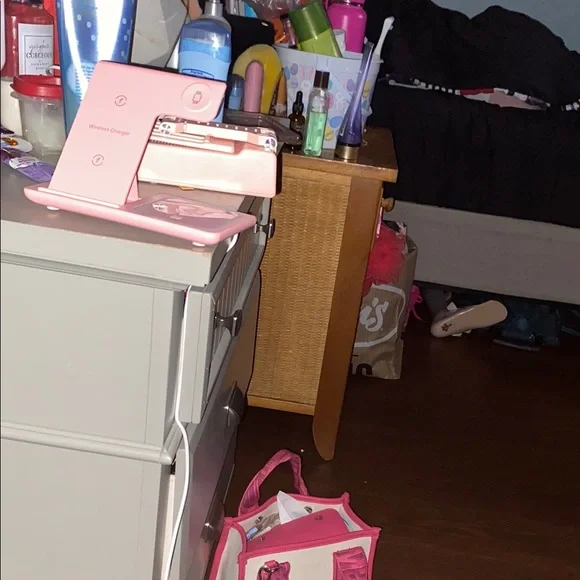 Pink Wireless Charger by Unknown Brand