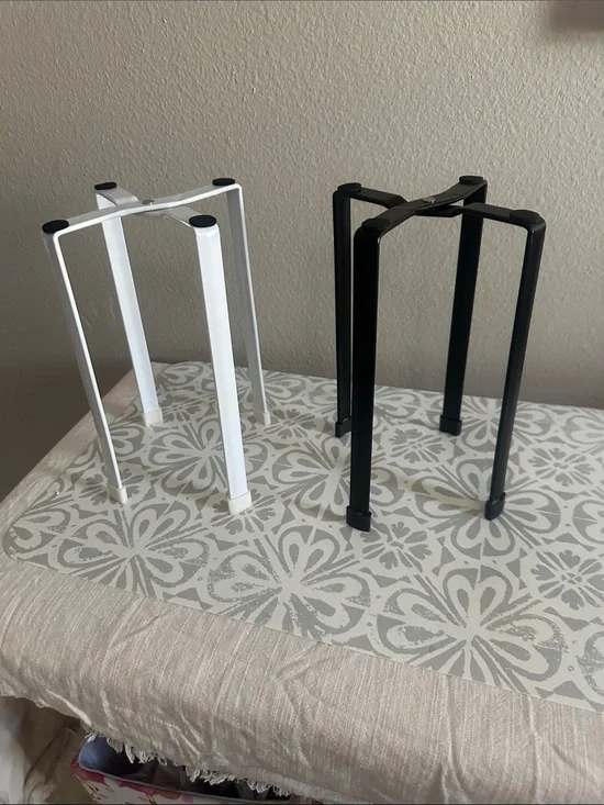 2 Universal Adjustable Plant Stand/Vase holders New