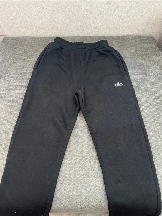 ALO Yoga Women’s Black Jogger Sweatpants with Embroidered Logo
