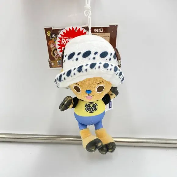 One Piece X Round One USA Tony Tony Chopper Super Mini Trafalgar Law Keychain