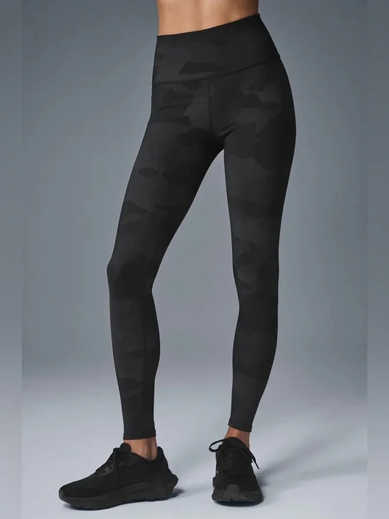 ALO High-Waist Camo Vapor Legging Black Camouflage Size Medium