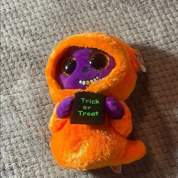 NWT TY beanie boos trick-or-treat beanie baby