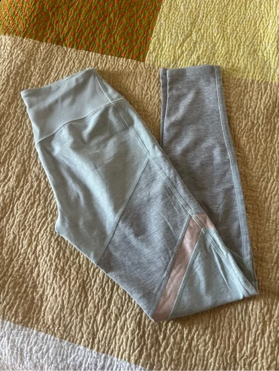 ALO Yoga Mint, Gray & Pink Colorblock Leggings
