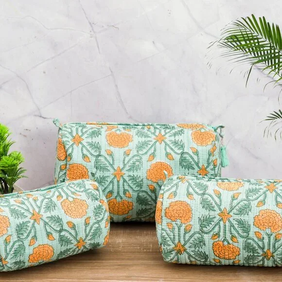 Cotton Toiletry Bag Floral Print Light Green Color Toiletry Bag Pack 3 For Women