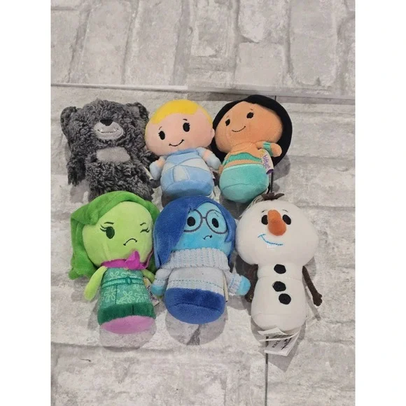 Hallmark Itty Bittys Plush Mixed Lot Elsa Jasmine Olaf Cowardly‎ Lion Inside Out