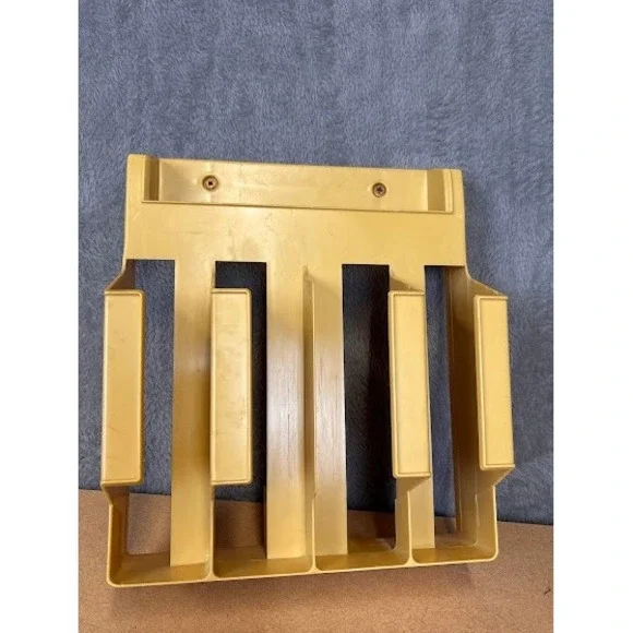 Vintage‎ Rubbermaid Wall Mount Organizer 4 Slot Mail File Kitchen Wrap Rack Tan