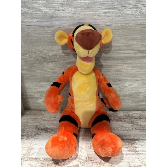 Disney Store Tigger‎ Plush Winnie the Pooh Orange Striped Stuffed Animal Toy