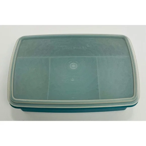 Vintage Tupperware TupperCraft Blue Stow & Go Snack Craft Container 767-2 w Lid
