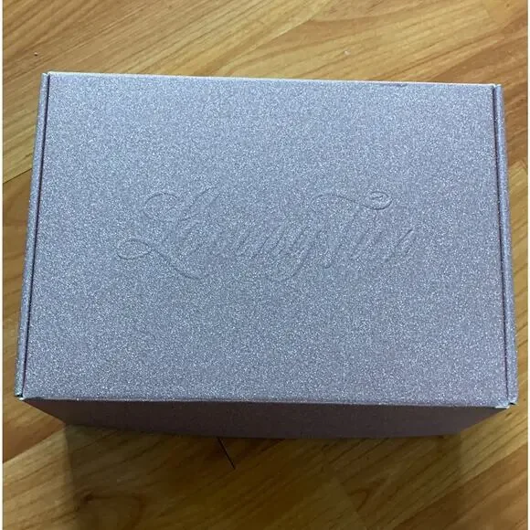 Loving Tan empty glittery‎ box