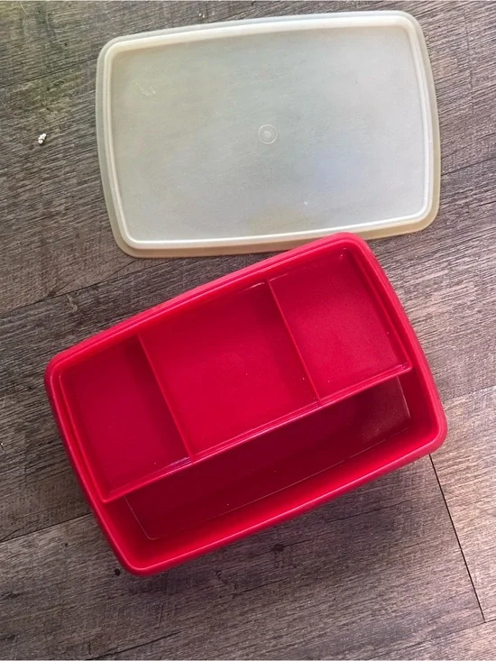 Vintage Tupperware TupperCraft Container Craft Box Tackle Organizer Red Snackle