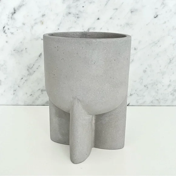 West Elm Monti Concrete Tabletop Planter Pot Gray Minimalist Brutalist Modern