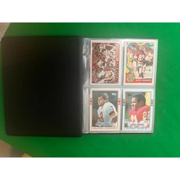 Washington Redskins 1989 Topps complete Team Set with 40 card collector‎ album.