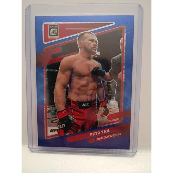2022 Panini Donruss Optic Blue Hyper Lot, Murphy, Yan, Volk, Ferguson UFC Lot