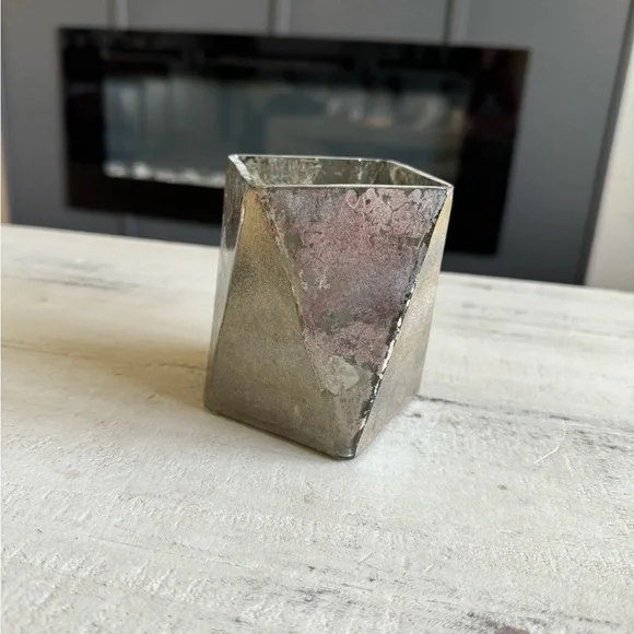 Vase/candle holder