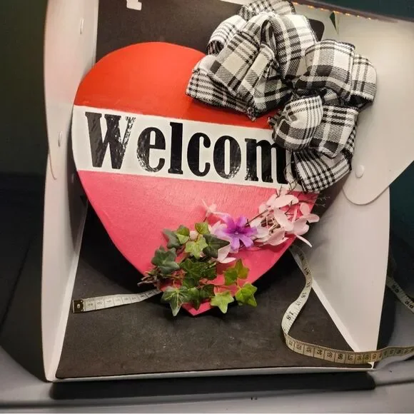 Hand Crafted Heart Shaped Welcome Sign Wooden Floral Decoration 12