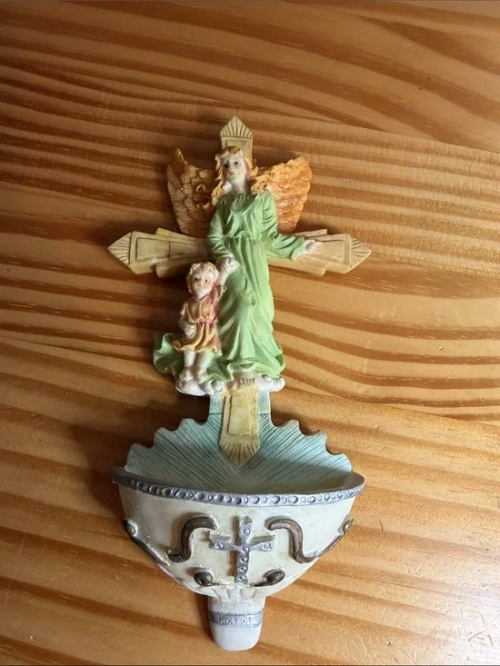 Vintage Guardian Angel Holy Water Font Poly Resin Cross Wall Hanging