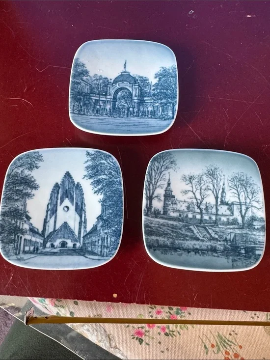 B&G Bing & Grondahl Mini Square Plate, Coaster, Ashtray, Wall Hanging - Set of 3