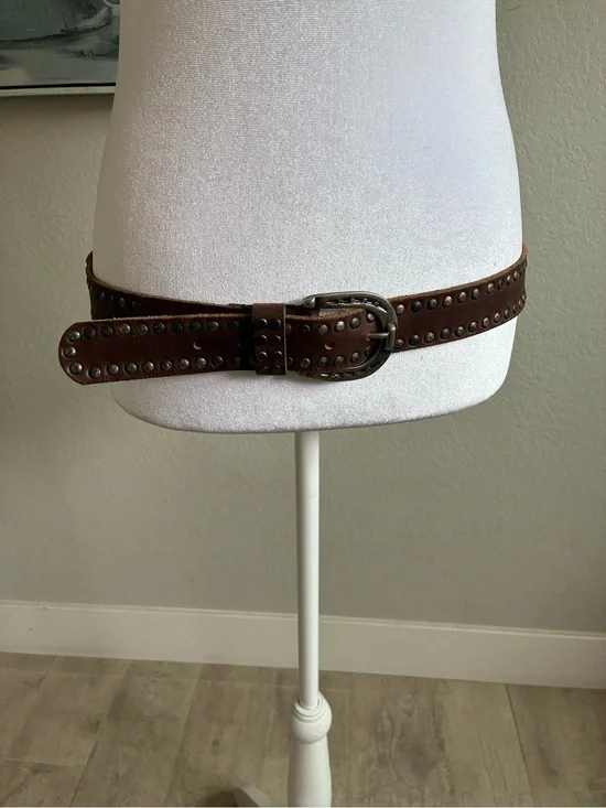 Western Antique Silver Studs Brown Leather Belt With Horse Shoe Buckle