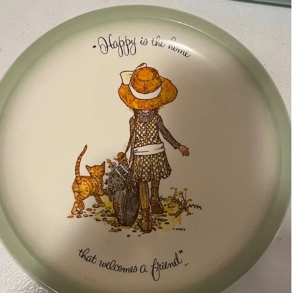 Holly Hobbie Collector's Edition‎ Plate