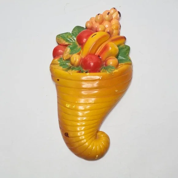 Vintage Ceramic Fruit Cornucopia Wall Hanging Plaque‎ Thanksgiving Decor 11 Inch