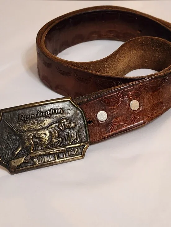 Vintage Remington Belt Buckle & Embossed Brn Leather Belt Sz. XL 43