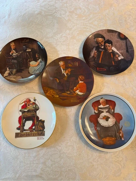 Knowles Decorative Collector Plates in Brown, Cream, Red, Blue