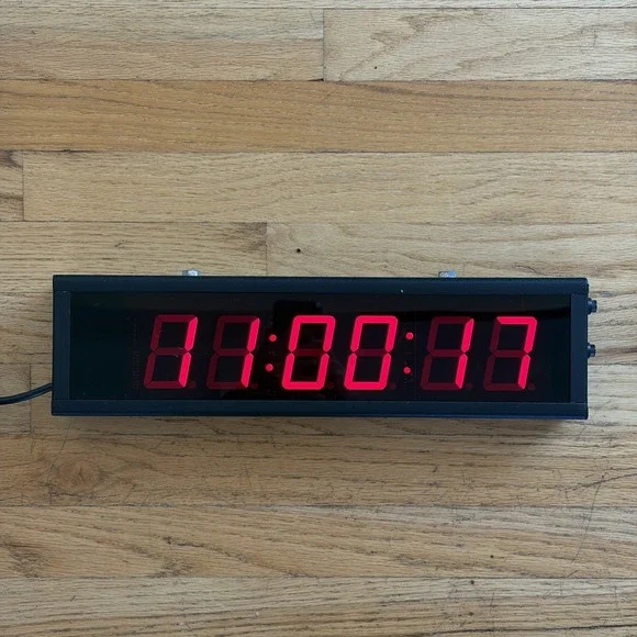 Electronic Displays Inc Industrial LED Clock Gym Timer‎ 16