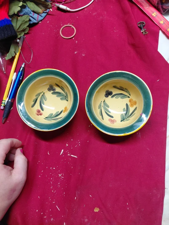 Williams-Sonoma Mirabeau 2-bowl chip and dip set, discontinud Hand Painted Italy