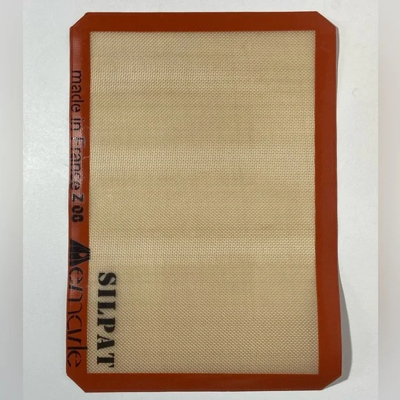 NWT Set 3 Williams Sonoma Friends Spatula Silpat French Baking Mat Oven Glove