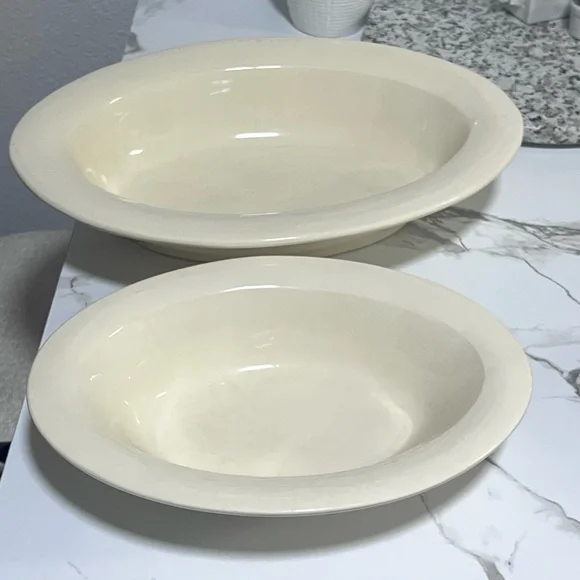 Set of Cream Oval Serving Bowls