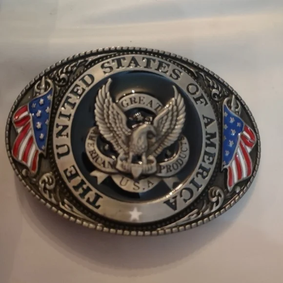 New men's patriotic American Flag belt buckle