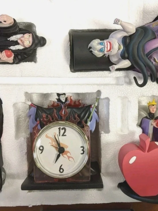 Disney Villains 5 Piece Desk Set