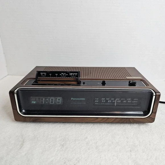 🖤Panasonic RC-210 Digital Alarm Clock Faux Wood Vintage Tested!
