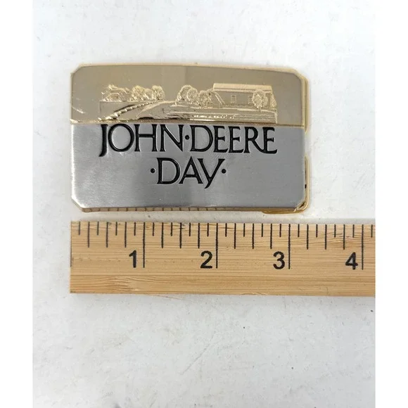 Vintage 1988	John Deere‎ Day Belt Buckle Deere & Co Moline Illinois