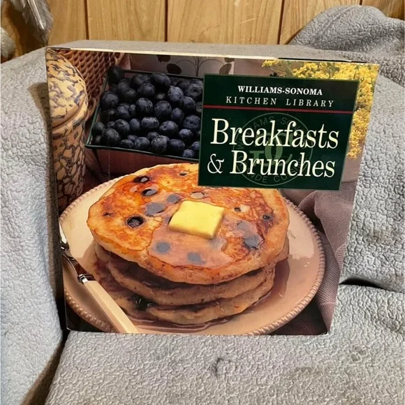 Williams Sonoma Kitchen Library Breakfasts & Brunches Book - Green and Black