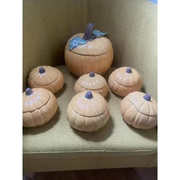 7 Williams Sonoma PUMPKIN Autumn Harvest Soup Lidded Bowls And Large Tureen