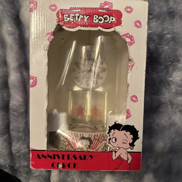 Betty Boop Star Porcelain Anniversary Clock w/Glass Dome Rare Variant