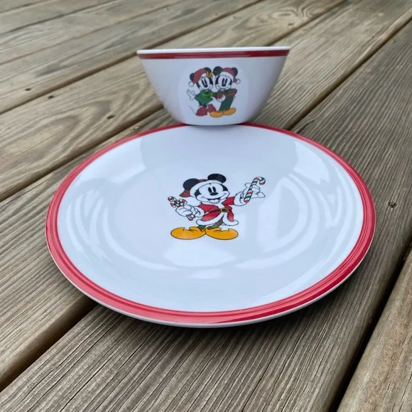 William Sonoma Disney Mickey Mouse Festive Plate and Bowl Set