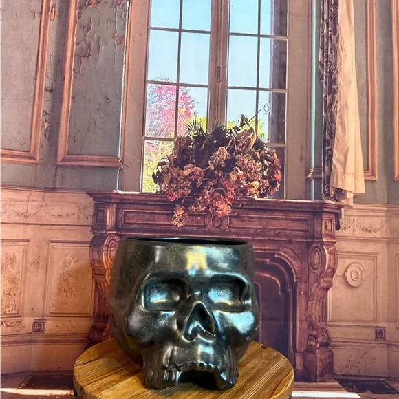 Williams Sonoma Halloween Skull Punch Bowl Retired Rare Party Spooky NWT