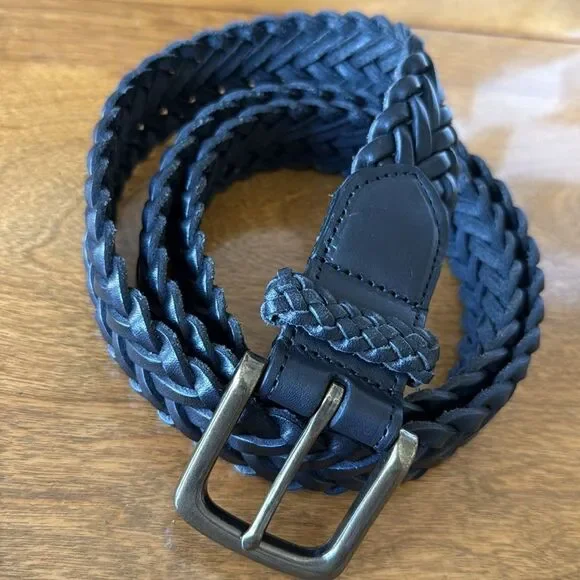 The Vermont Country Store leather belt