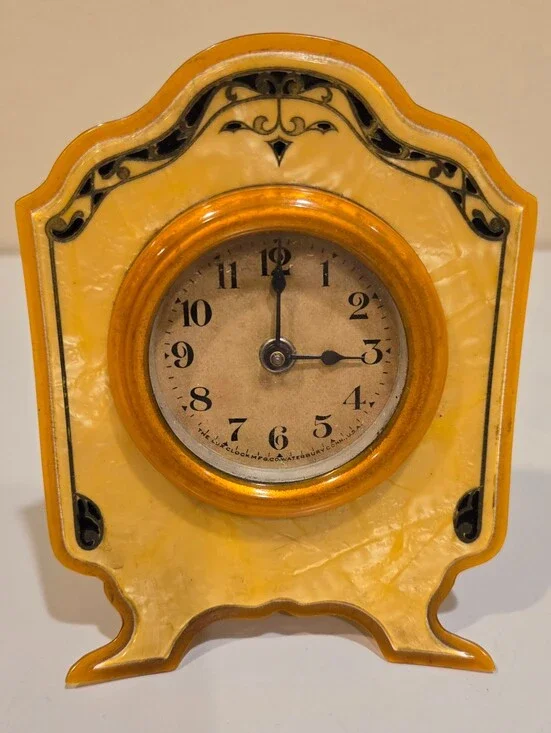 Vintage Bakelite Lux Clock MFG Co. Clock