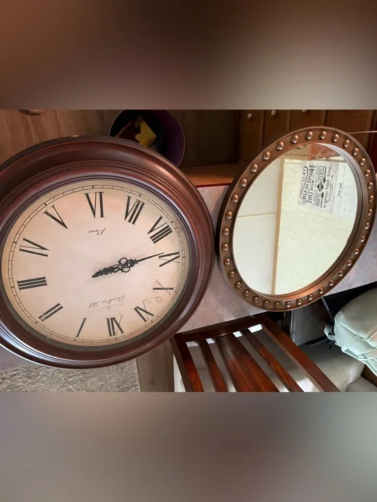 Classic Round Wall Clock in Bronze Finish - Home Wall Decor